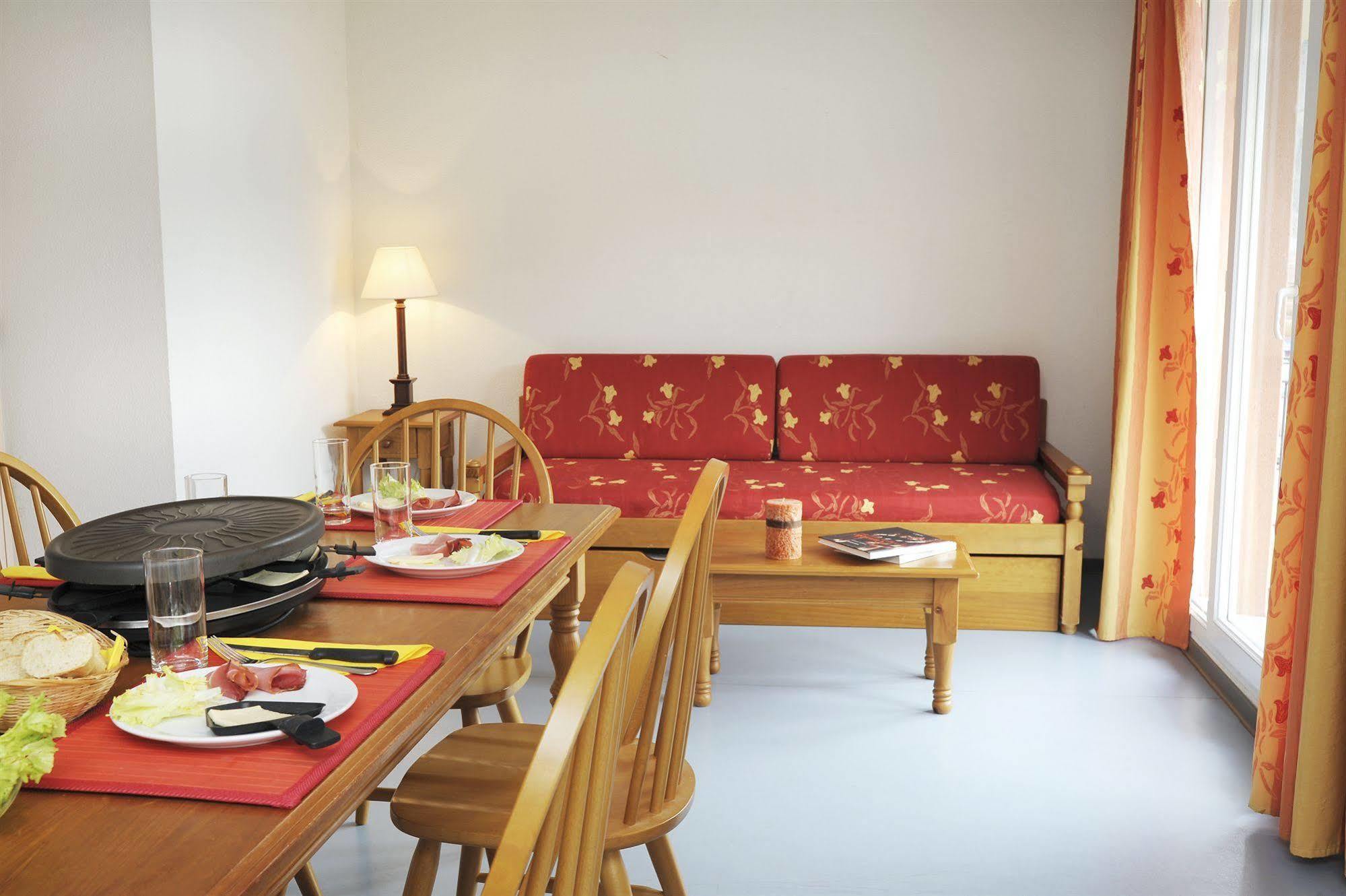 Residence Nemea Les Grands Ax Ax-les-Thermes Buitenkant foto